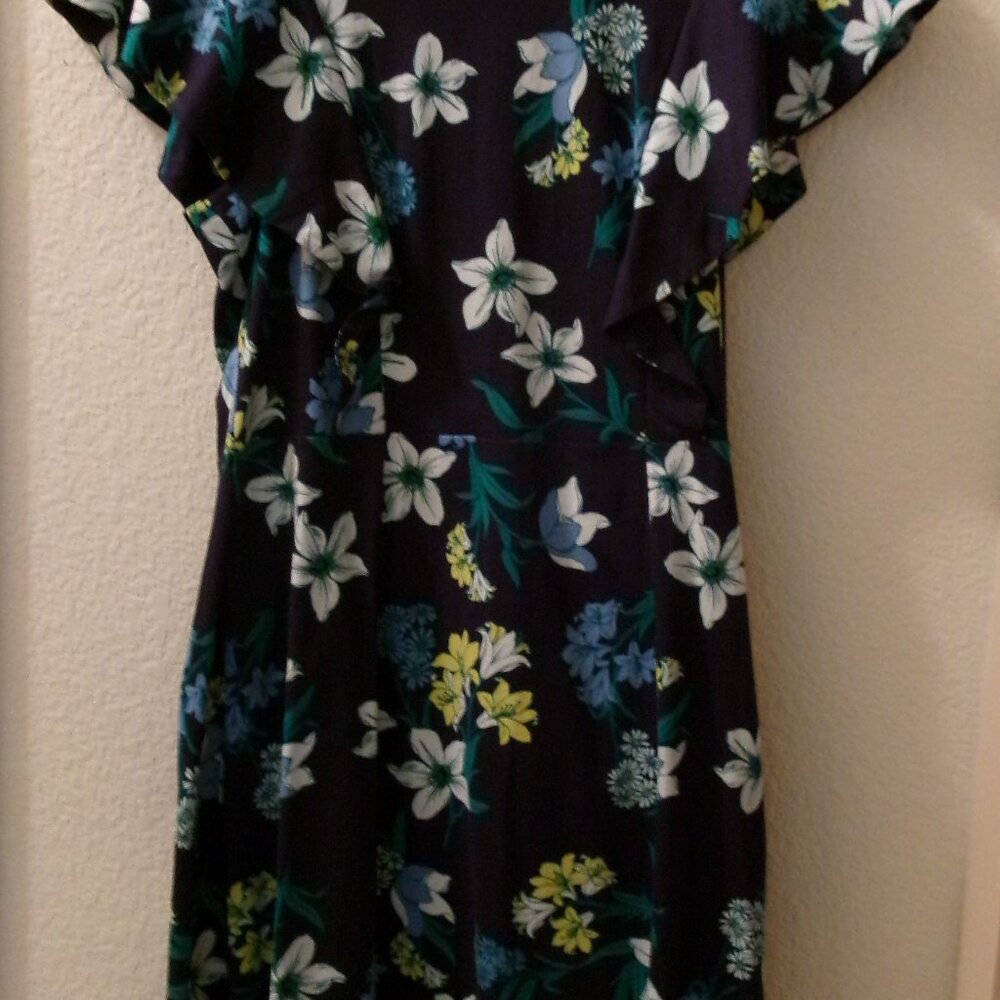 NWTS, DRAPER JAMES, SIZE L, DRK. BLUE/ FLORAL RUFFLE KNIT DRESS